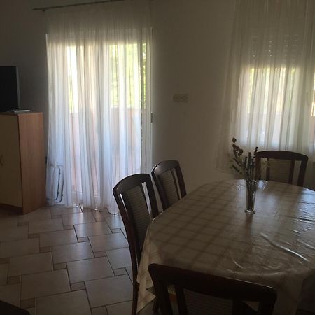Apartments Vidovic Povljana Room photo